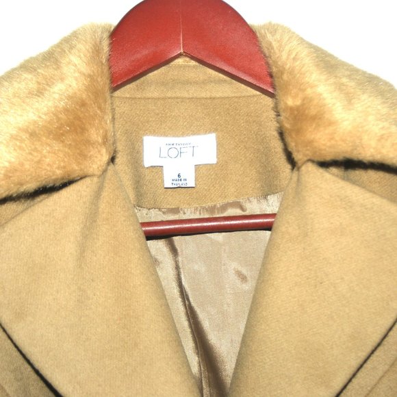 ANN TAYLOR LOFT 100% Wool Faux Fur Collar Blazer Jacket - Picture 2 of 6